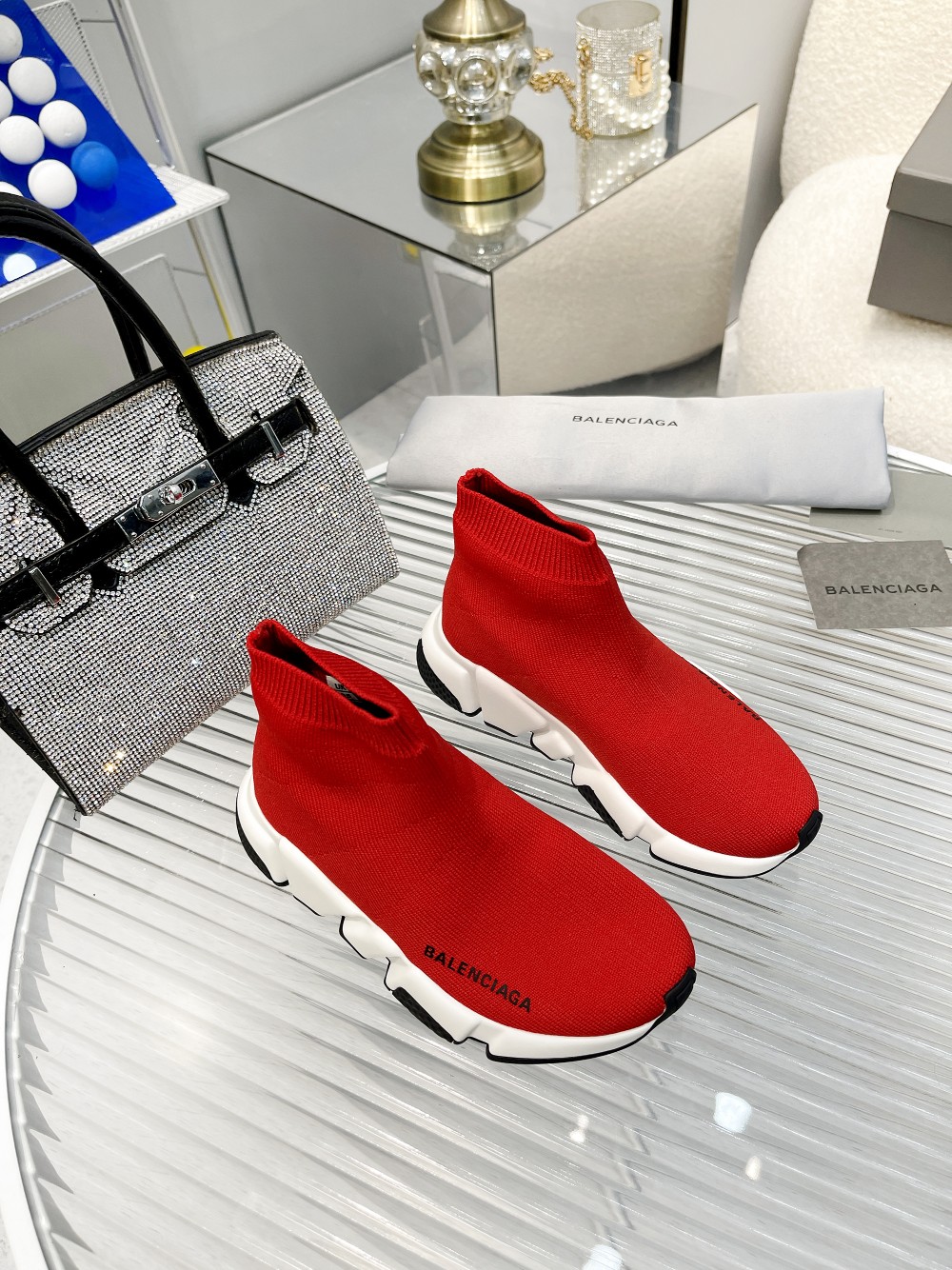 Children's shoes child